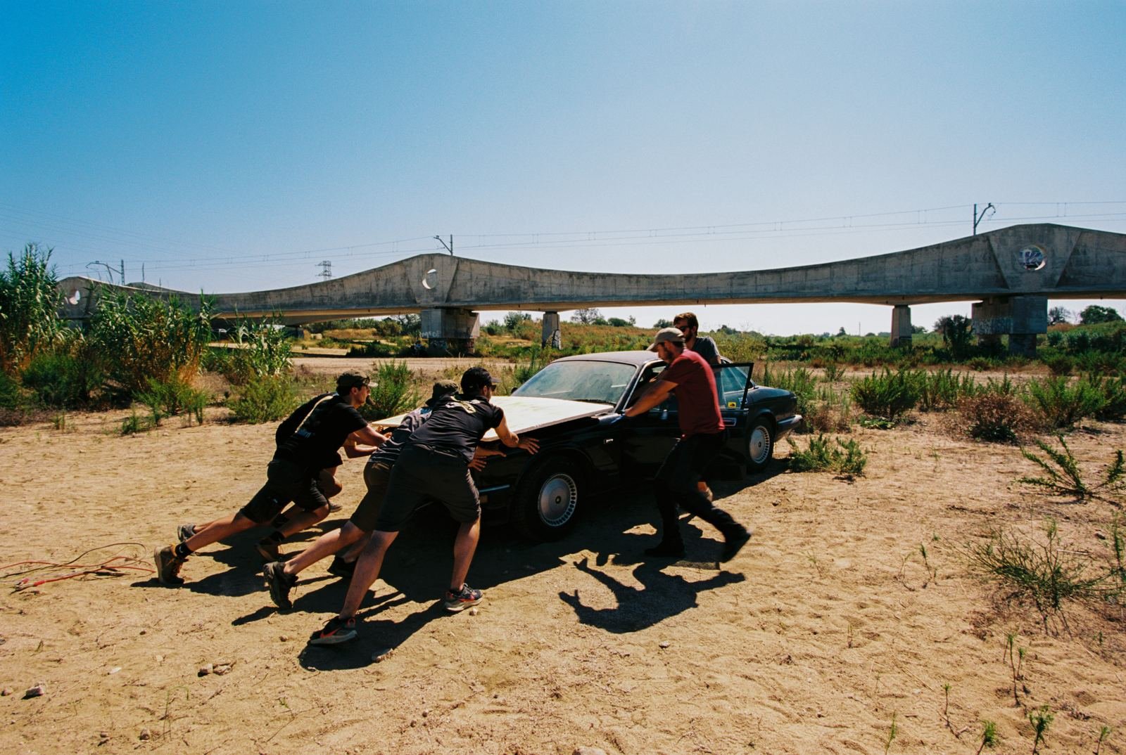 Una vieja en Torrevieja — Unit Stills